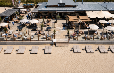 Beachclub Far Out in Zandvoort is een geselecteerd restaurant voor vergaderen, private dining en bedrijfsfeest