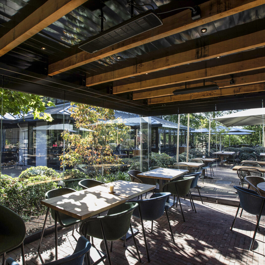 Zakelijke lunch op terras - Bistrobar Beaune Roozendaal