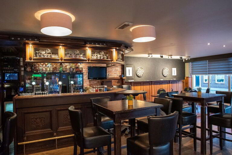 Bedrijfsfeest in Rucphen in zaal met bar - Heerlijkheid 1810 - Business Select restaurant