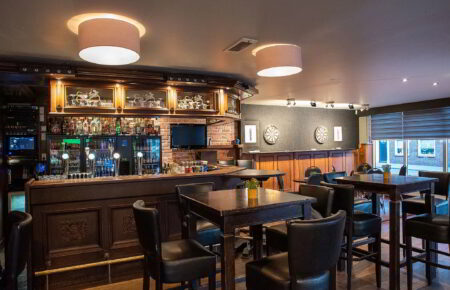 Bedrijfsfeest in Rucphen in zaal met bar - Heerlijkheid 1810 - Business Select restaurant