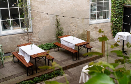 Binnentuin Dudok Arnhem - geselecteerd restaurant in de Business Restaurants Top 500