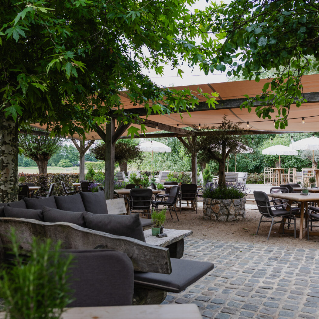 Buiten lunchen in Castricum - Het Ruiterhuys