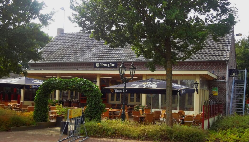Cafe Feestzaal Boostenhof Venlo - Business Select restaurant voor exclusieve verhuur voor vergadering, bedrijfsfeest, groepsdiner en zakenborrel