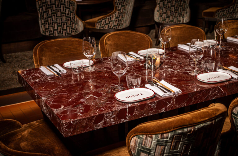 Diner of shared dinner Amsterdam - geselecteerd restaurant ROTATE