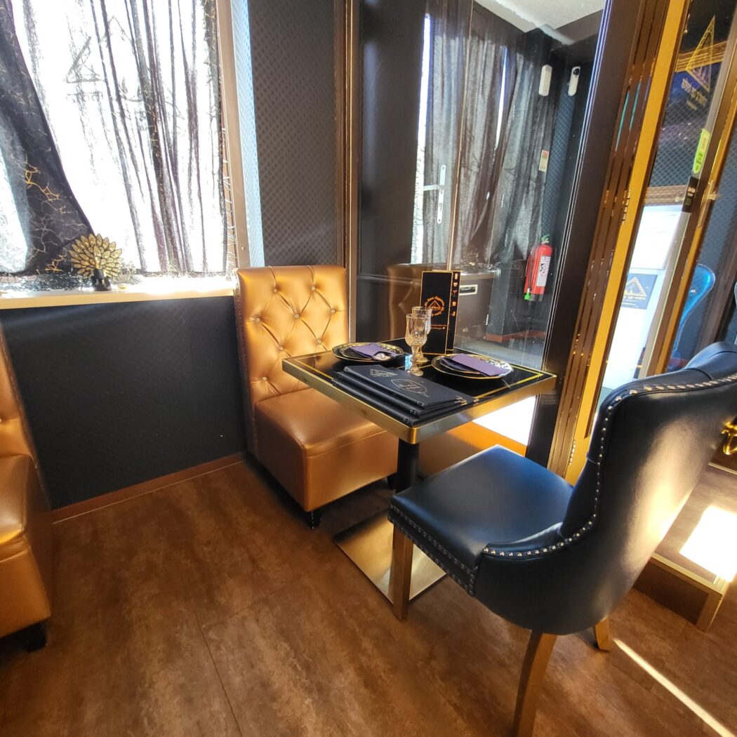 What's Up India - Restaurant in Rotterdam met goede bereikbaarheid OV