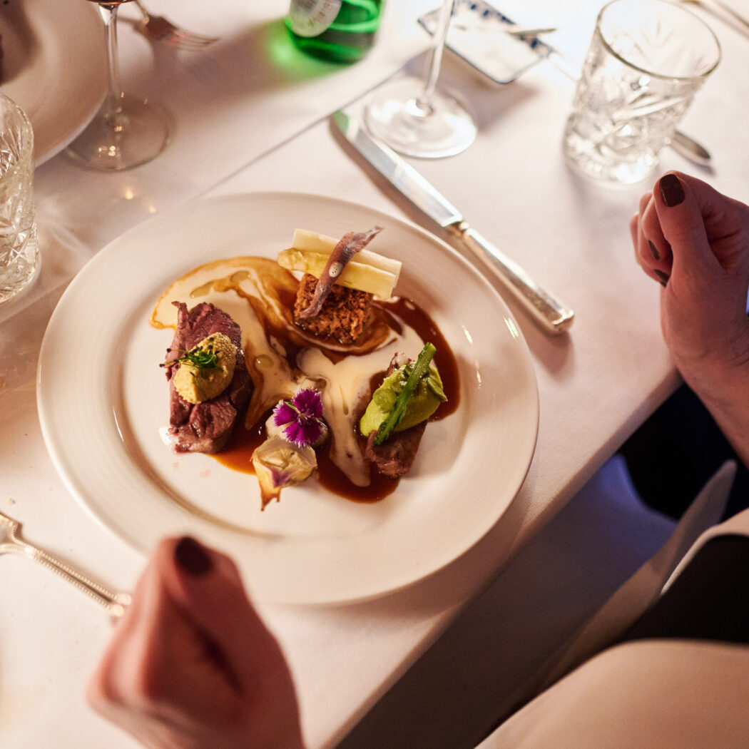 Exclusief dineren bij De Amshoff in Kiel-Windeweer Groningen - Geselecteerd Business Top 500 Restaurant