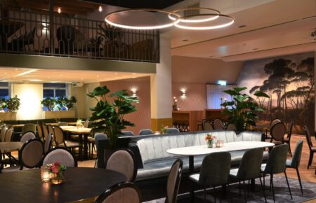 Hofzaal groepsdiner De Kaaihof Genemuiden - Geselecteerd restaurant Business Select