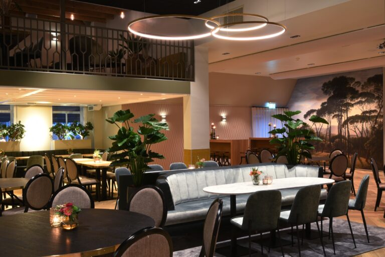 Hofzaal groepsdiner De Kaaihof Genemuiden - Geselecteerd restaurant Business Select