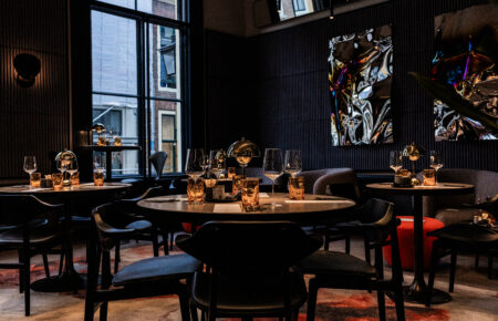 Informele zakelijke bijeenkomst in Wijnbar Hemel & Aarde Utrecht - geselecteerd restaurant Business Restaurants Top 500