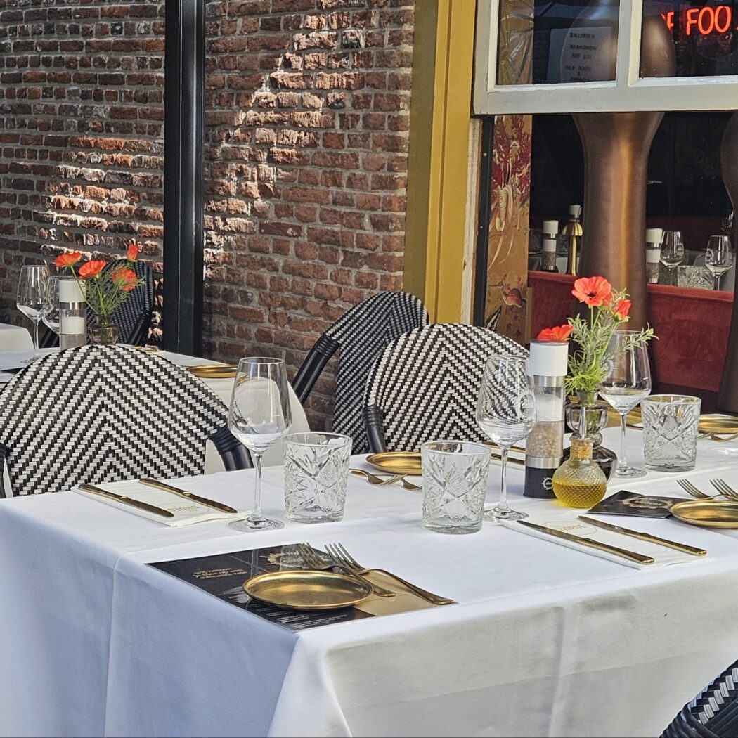 Lunch of diner op terras Geselecteerd restaurant The SHOEGE - Business Restaurants Top 500