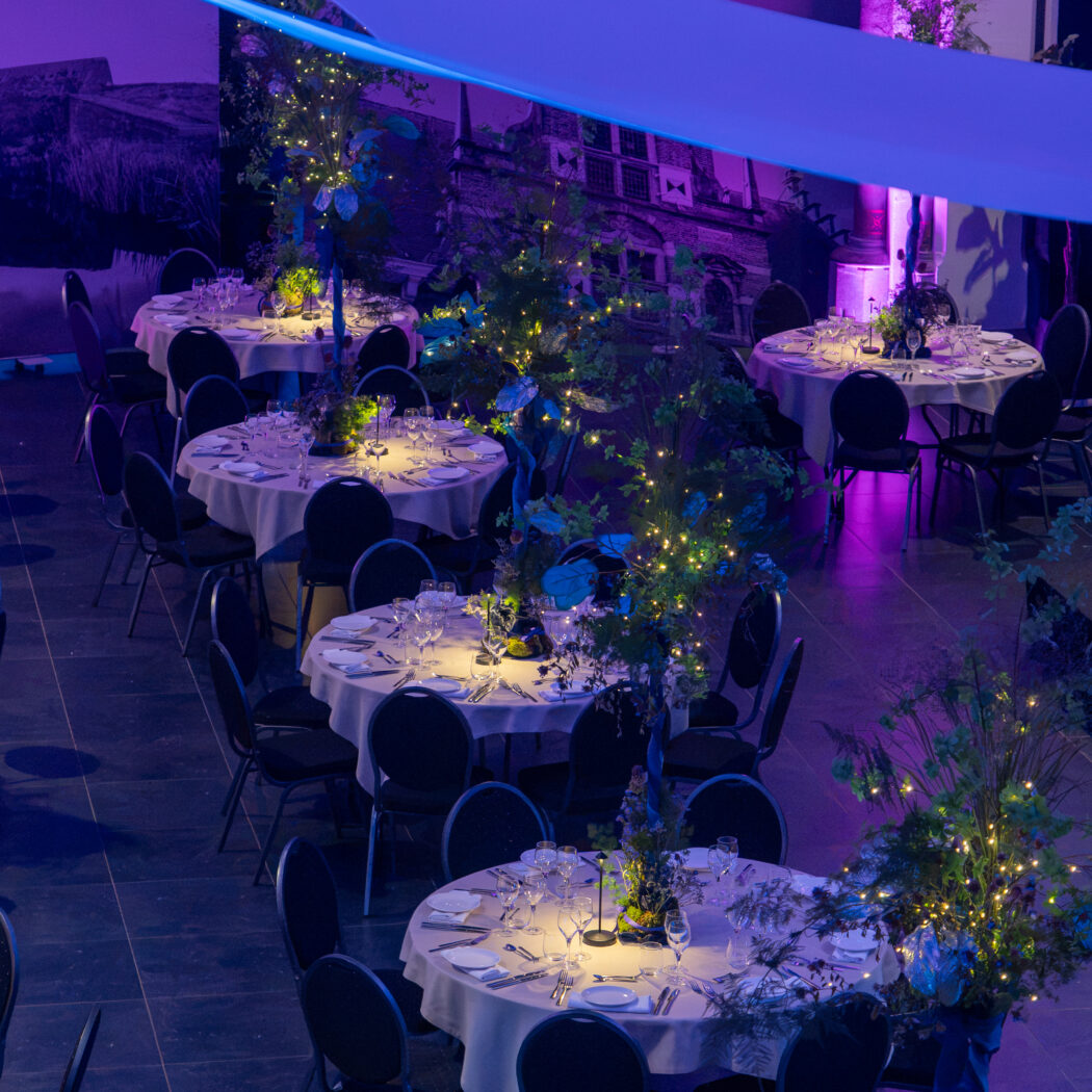 Personeelsfeest met groepsdiner in kerkgebouw - Geselecteerd restaurant De Stad Klundert - Business Restaurants Top 500 locatie