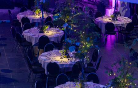 Personeelsfeest met groepsdiner in kerkgebouw - Geselecteerd restaurant De Stad Klundert - Business Restaurants Top 500 locatie