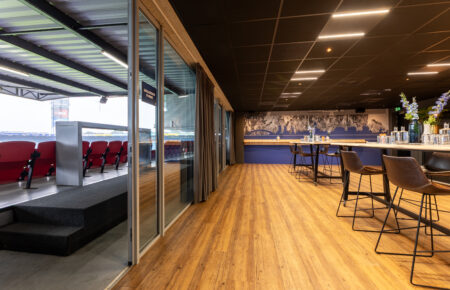 Skybox voor vergaderen en diner of borrel - Lumen Hotel & Events in Zwolle - Business Restaurants Top 500