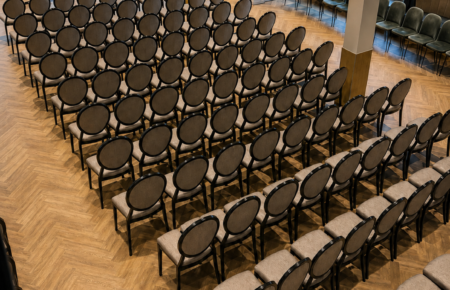 Theateropstelling in de Hofzaal - De Kaaihof Genemuiden - Geselecteerd restaurant Business Select