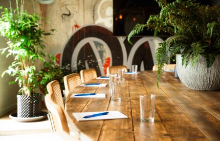 Vergadering of overleg mooie locatie in het groen - Brasserie Polderfabriek - geselecteerd restaurant Business Restaurants Top 500
