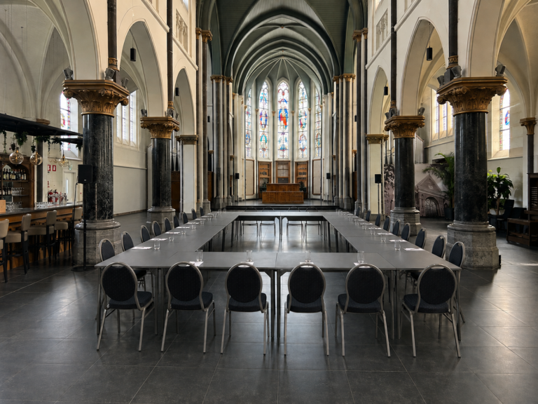 Vergaderlocatie Klundert in grote zaal - Geselecteerd restaurant De Stad Klundert - Business Restaurants Top 500 locatie