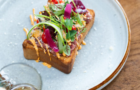 Zakelijk-lunchen-Leeuwarden-bij-De-Koperen-Tuin