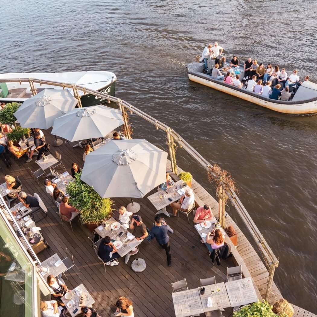 Zakelijke lunch of borrel aan het water - Ode aan de Amstel in Amsterdam