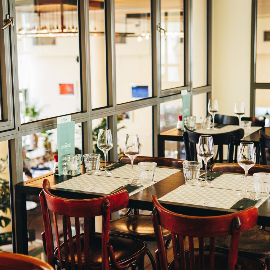 Zakleijk uit eten bij gelecteerd restaurant - Business Restaurant Top 500 locatie Dudok Rotterdam