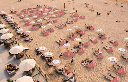 zakelijke lunch of diner aan zee - geselecteerd restaurant in Zandvoort - Beachclub Far out